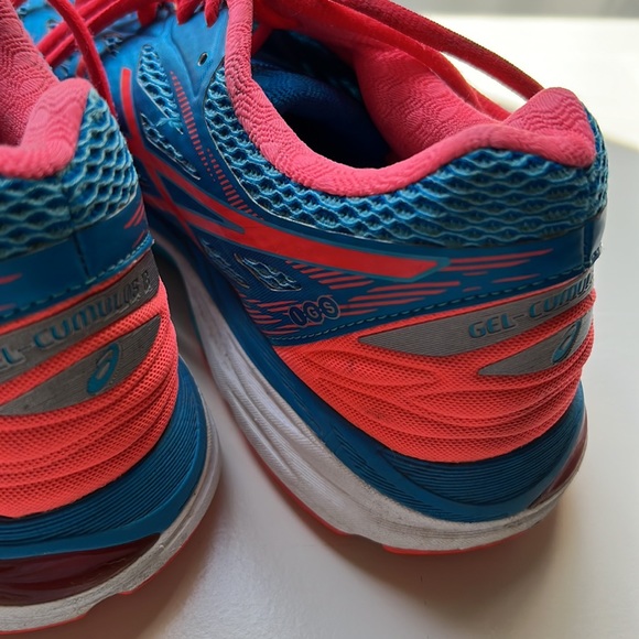 Women’s ASICS Gel-Cumulus 18 Running Shoe Size 9 - Picture 12 of 16